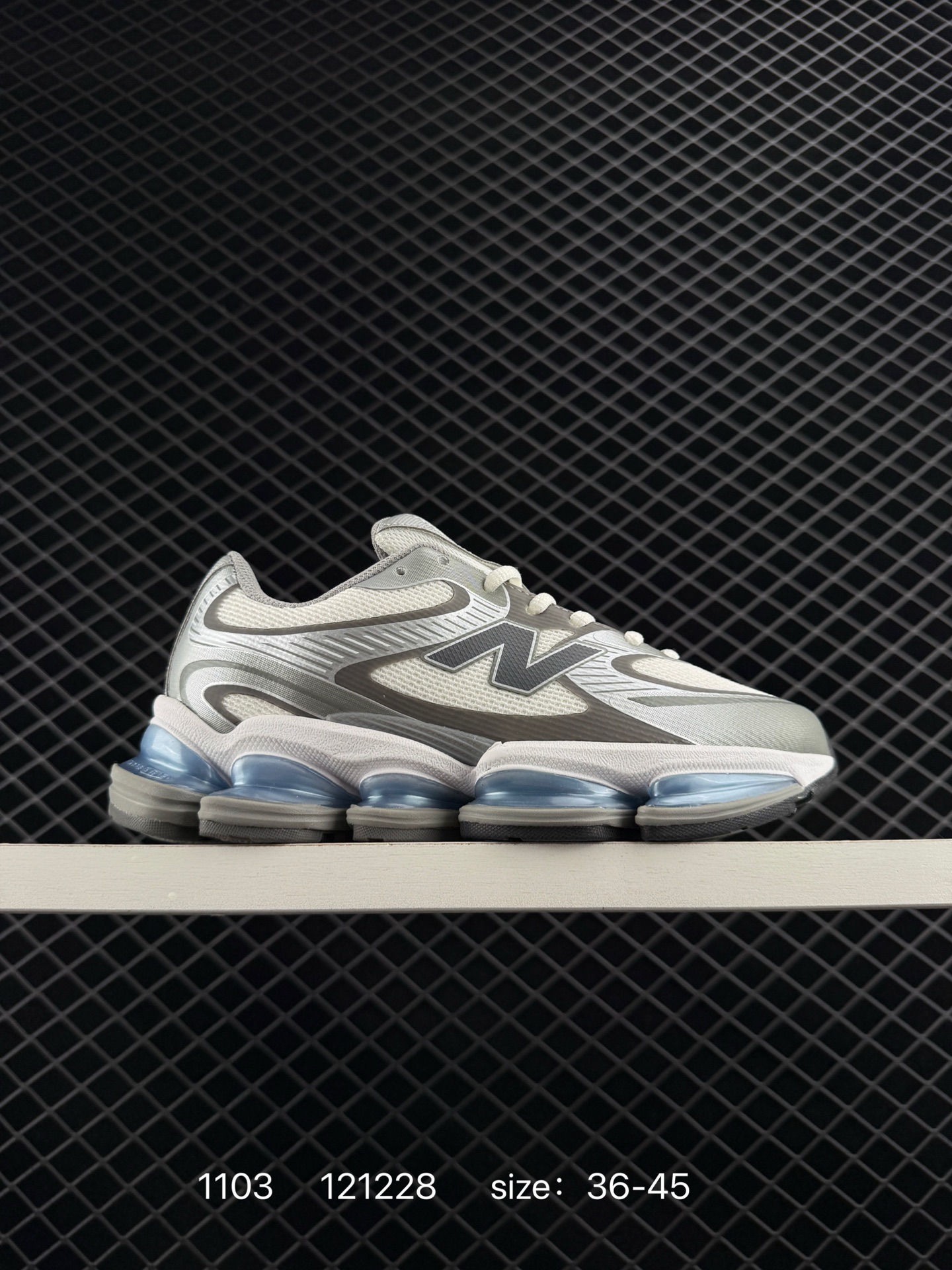 New Balance 2000 NB2000